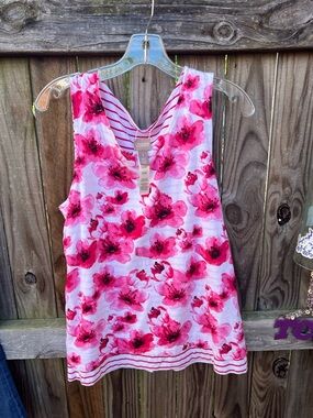 👗Chico's Pink & White Floral scoop neck reversible Tank Top